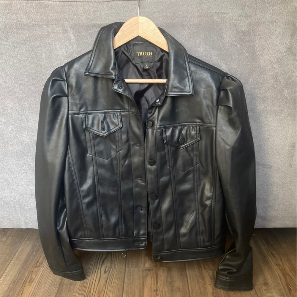 Womens small truth by republic leather jacket like new